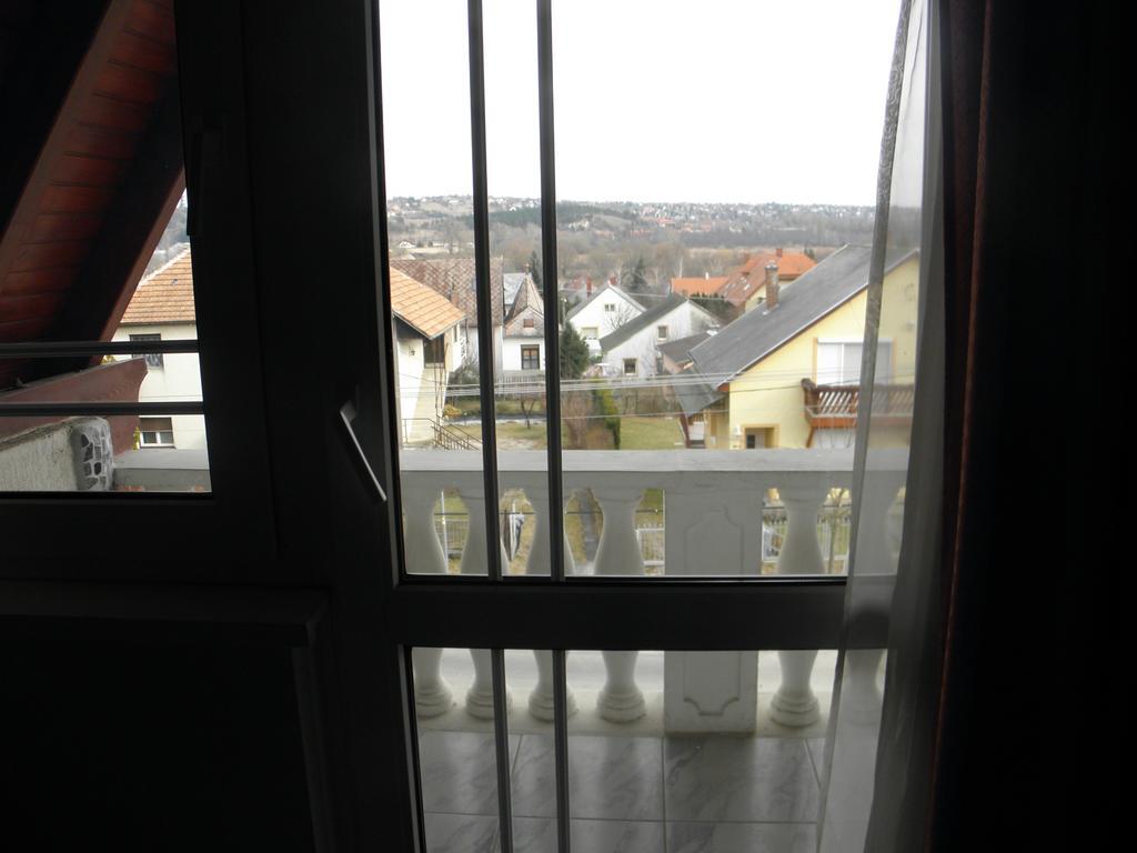 Bed and Breakfast Kristaly Apartman Hévíz Exterior foto
