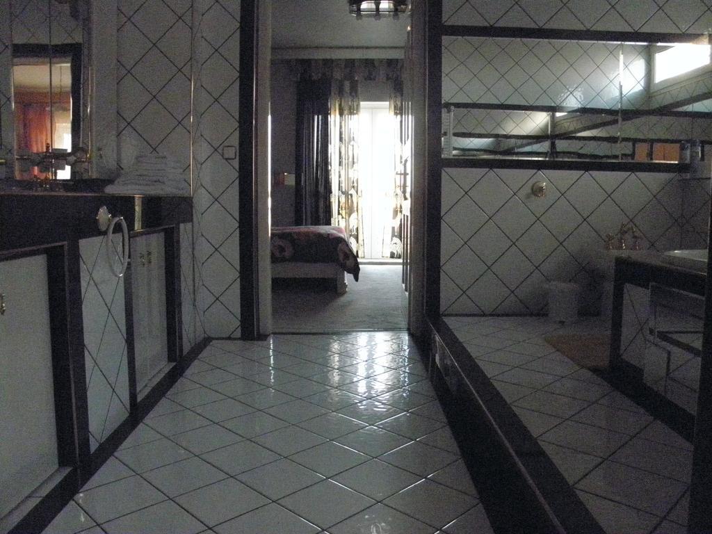 Bed and Breakfast Kristaly Apartman Hévíz Exterior foto