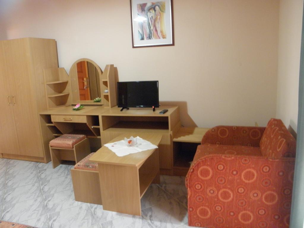 Bed and Breakfast Kristaly Apartman Hévíz Exterior foto